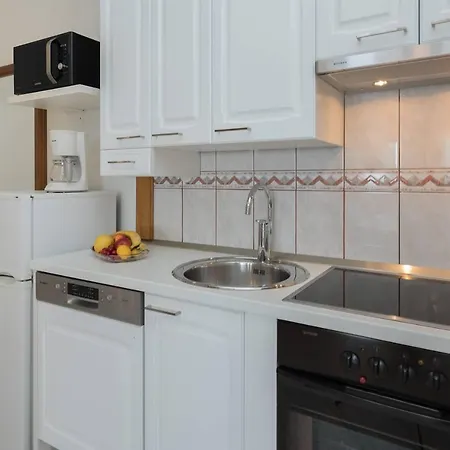 Sunrise Apartment Podstrana