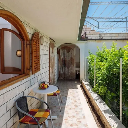 Sunrise Apartment Podstrana